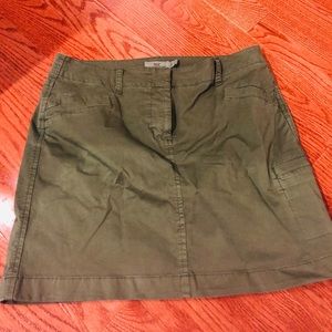 Vineyard vines skirt